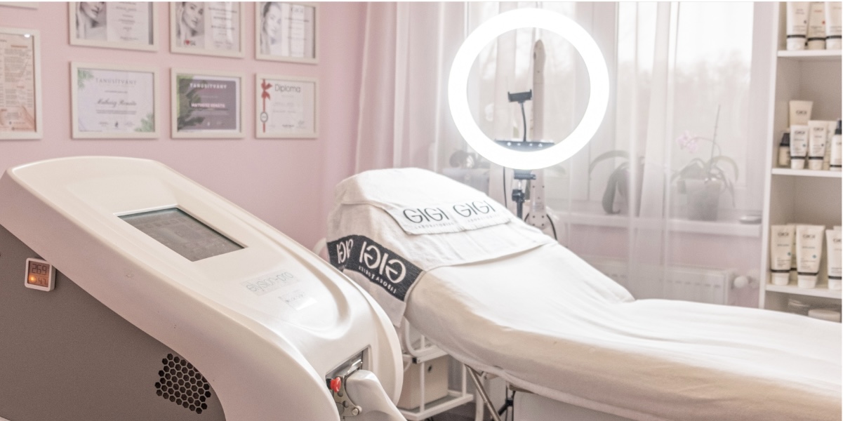 Professzionális kozmetikai kezelőágy